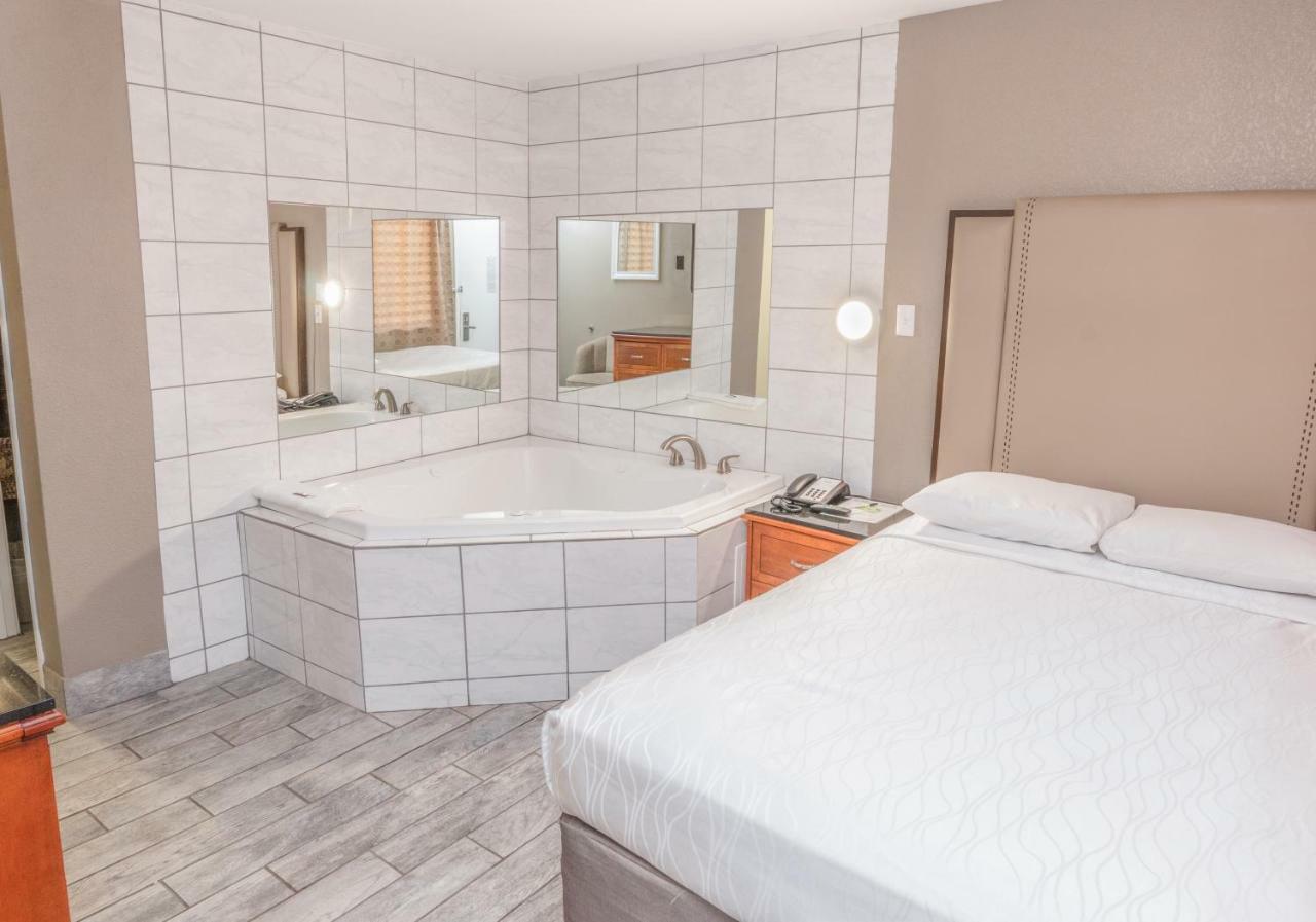 Budgetel Inn & Suites Yuma Exterior photo